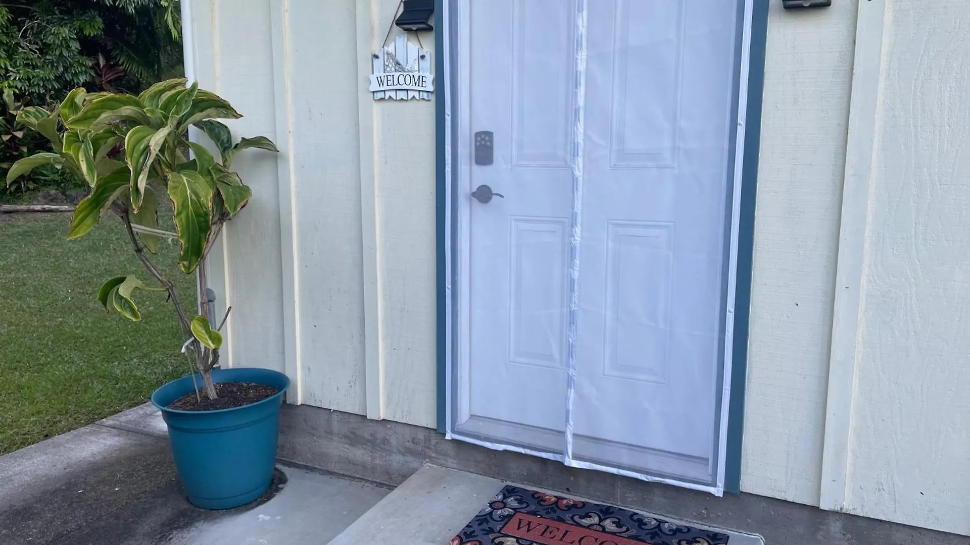 Private Guest Studio In Hakalau Guest house